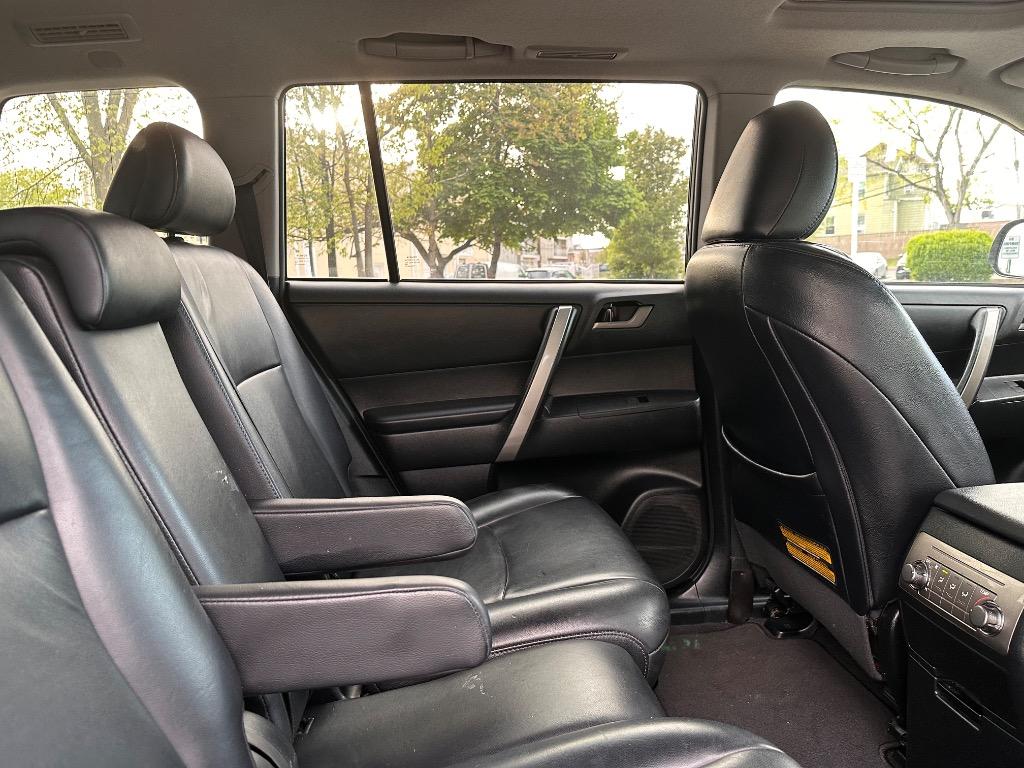 2012 Toyota Highlander Base - Photo 24