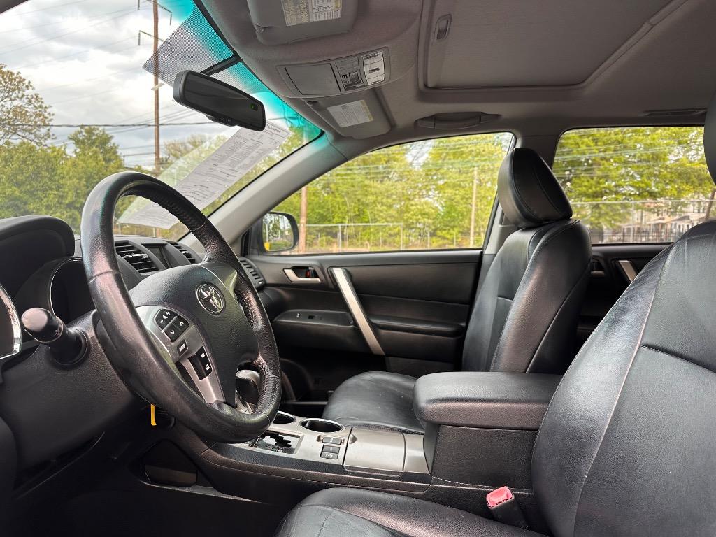 2012 Toyota Highlander Base - Photo 11